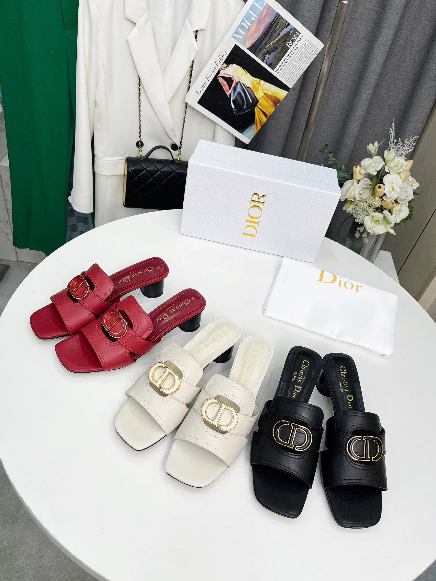 👟👟Ex-factory price 380👟👟 Genuine leather bottom +30 Dior spring and summer new style, cowhide surface, sheepskin lining + double-layer buckle, heel height 4.5cm, size 35-42